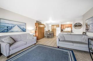 The Lakeside Condo #202 - 3