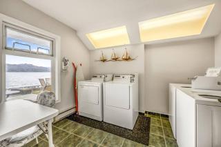 The Lakeside Condo #202 - 1