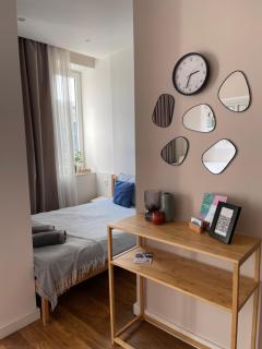Studio w Centrum Warszawy ulica Chmielna - 500m od dworca Centralnego - by Good Sleeping - Warsaw - 0