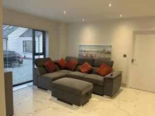 Newtown House - Newry - 9