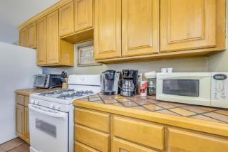 Cozy Alto Cabin with Grill and Mtn Views 2 Mi to Lake - Alto - 4