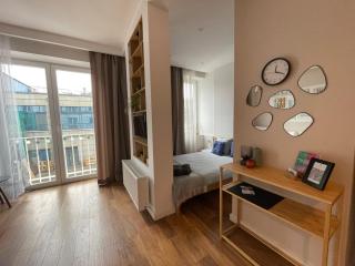 Studio w Centrum Warszawy ulica Chmielna - 500m od dworca Centralnego - by Good Sleeping - Warsaw - 3