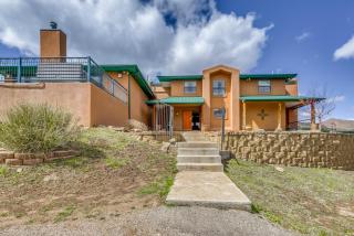 Scenic Alto Getaway with Mountain Views and Hot Tub! - Alto - 8