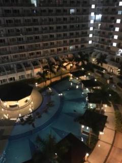Suite at Shell Residences - Manila - 0