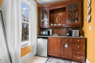 The Pasfield House - Springfield - 1