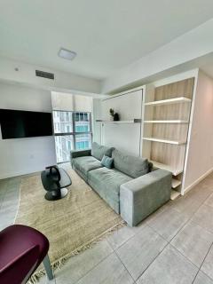 Downtown Miami Elegance. 17th Floor YotelPad - Miami - 9