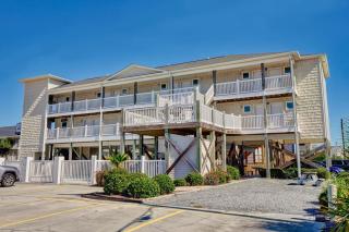 Unit 04 at Tiffany's - Surf City - 2