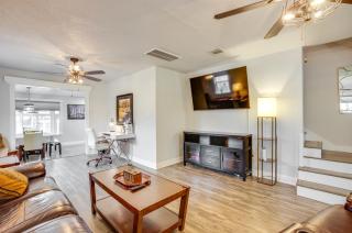 Backyard, Deck and Fire Pit Conroe Getaway - 5