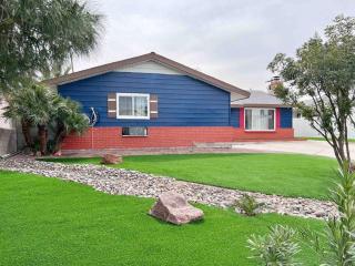 Luxury Home /Pool/Spa/Games/ 3 mi Vegas Strip - Las Vegas - 9