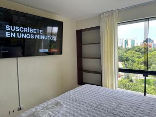 Bonito depa san isidro cama queen home office wifi y cochera - 7
