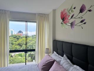 Bonito depa san isidro cama queen home office wifi y cochera - 8