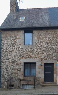 Tante Adele - Saint-Ouen-de-la-Rouërie - 1