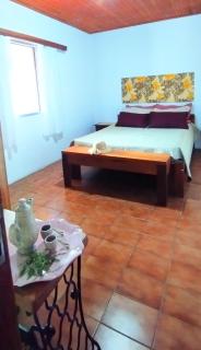 Casa ampla, 2 qtos, varanda, região de Extrema - Extrema - 5