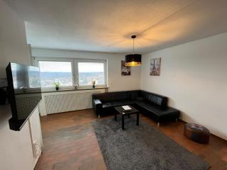 Premium Apartment 70qm 2,5 Zimmer Küche, Smart TV, Garage, WiFi - Heidenheim an der Brenz - 4