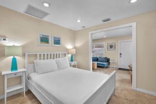 Grove Bay Bungalow - 2/2 Gated Cottage-Walk to Bay - Miami - 8