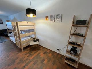 Premium Apartment 70qm 2,5 Zimmer Küche, Smart TV, Garage, WiFi - 5