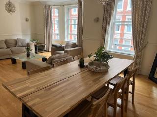 Luxury 3 bedroom, 3 bath apt by Oxford St & Soho - London - 4