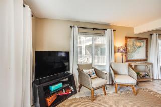 Harbor Island Condo with Deck - Steps to Beach! - Oceanmarsh Subdivision - 4