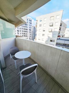 Magnet Residence Condo 1 self checkin - 6