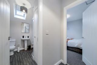 The Bridge Guesthouse - 1