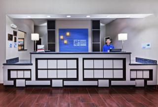 Holiday Inn Express & Suites Cleveland by IHG - Cleveland - 1