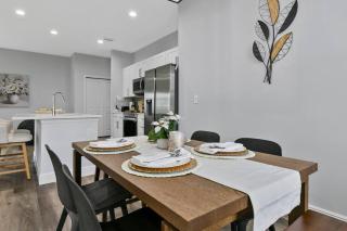 New 4/2 House Near Beach w/ King Bed, Backyard - Port Charlotte - 1