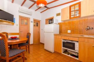Apartments Verdun - Ivan Dolac - 2