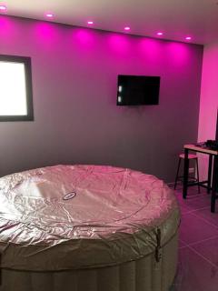 SPA Le Love - Saint-Germain-lès-Corbeil - 0