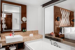 Crowne Plaza Fiji Nadi Bay Resort & Spa by IHG - 4