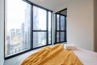 Luxury CBD Skyline View - Melbourne - 3