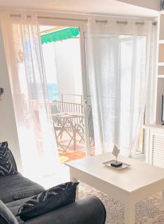 Apartamentos Torre de Marbella El Fuerte - Heart of Marbella, Steps from the Beach - Marbella - 4