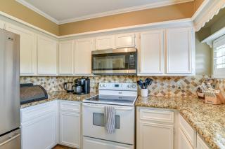 Waterfront Houston Home: 1 Mi to Space Center! - 3