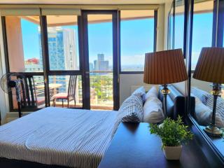 KL Tower Cosy Studio with Gym, Pool and Sauna near Greenbelt and Park - Manila - 0