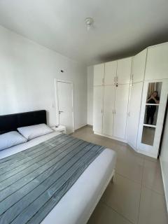 Aconchegante apto de 2 quartos a passos da praia. - 4