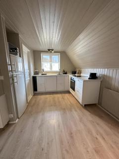 Cabin in Lava Village with hot tub - Selfoss - 6