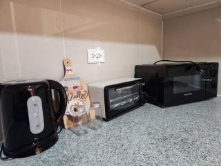 BGC Spacious 1BR Uptown Parksuites with Balcony City View - Manila - 9