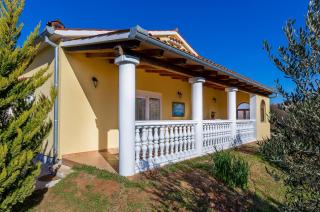 Holiday house with a parking space Liznjan, Medulin - 22761 - Ližnjan - 9