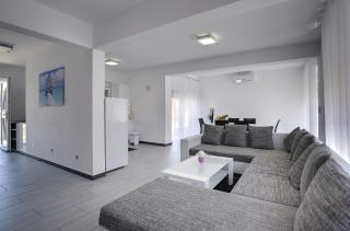Holiday house with a swimming pool Liznjan, Medulin - 22781 - Ližnjan - 2