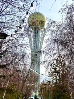 452 Просторные и уютные апартаменты возле Байтерека с 2 большими кроватями для комфортного отдыха и 2 санузлами - Astana - 4