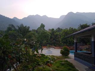 Poovanathil Farm Stay Anakkampoyil By Lexstays - Vallikavungal - 2