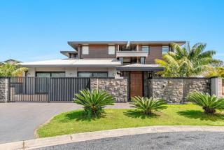 Jasmine cove - Exclusive Waterfront Estate - Yamba - 0