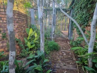 Cottage by the Woods - Pretoria - 2