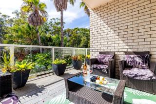 1 75 Rocky Point Road fantastic holiday home with - Fingal Bay - 3
