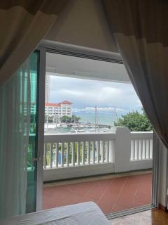 Seaview Property in Straits Quay - Tanjong Tokong - 3