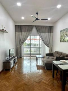Seaview Property in Straits Quay - 6