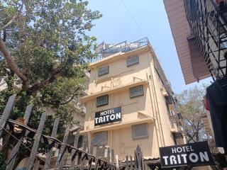 Hotel Triton - Near US Embassy - Hotel in Sion - Mumbai - 9