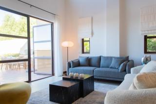 Luxury Pool View Flat L12 - 0