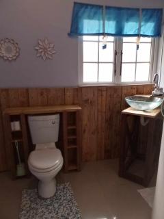 Honey Cottage Accommodation - 5