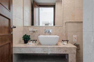 Luxury Pool View Flat L12 - 6