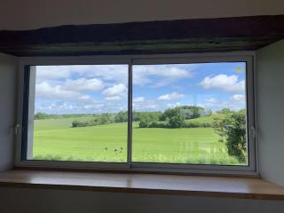 Maison en pierre situé au milieu des champs de blé - 5